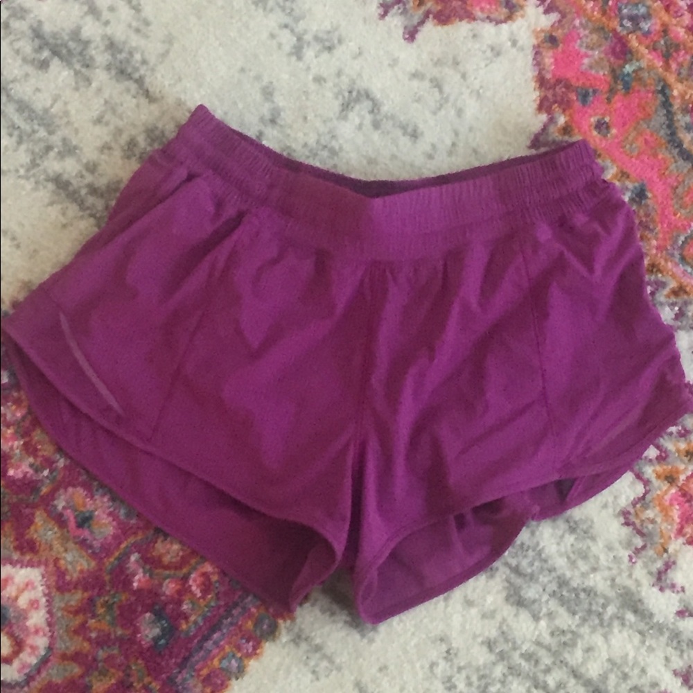 Lululemon Hotty got shorts. Only worn once.